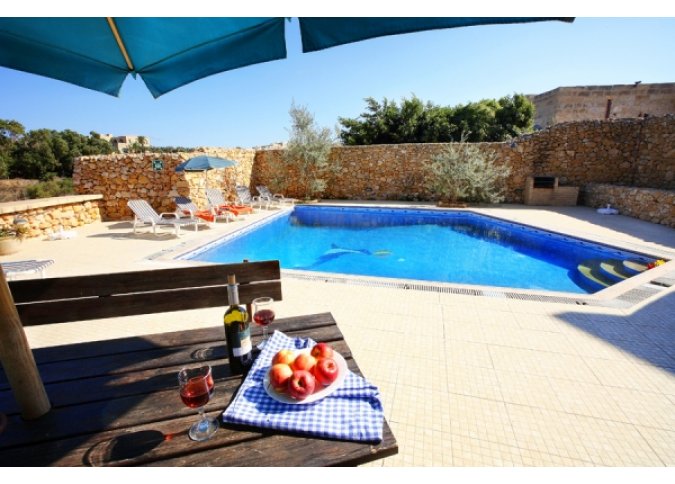 Hom400 - 4 Bedrooms Gozo Xaghra - 5 Bathrooms - Fully Air-Conditioned - Private Outdoor Pool - Fantastic Sea & Country Views - Sleeps 9 persons malta, Holiday Rentals Malta & Gozo malta