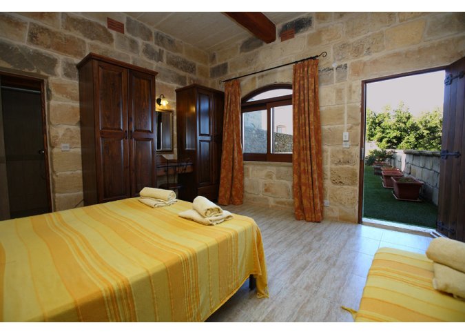 Sol6 - 6 Bedrooms Gozo Xaghra - 7 Bathrooms - Fully Air-Conditioned - Private Outdoor Pool - Fantastic Sea & Country Views - Sleeps 13 persons malta, Holiday Rentals Malta & Gozo malta