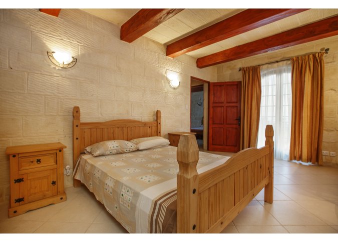 Pala5 - 5 Bedroom Villa in Gozo Gharb - 3 Bathrooms - Fully Air-Condition - Private Outdoor Pool - Sleep up 14 persons malta, Holiday Rentals Malta & Gozo malta