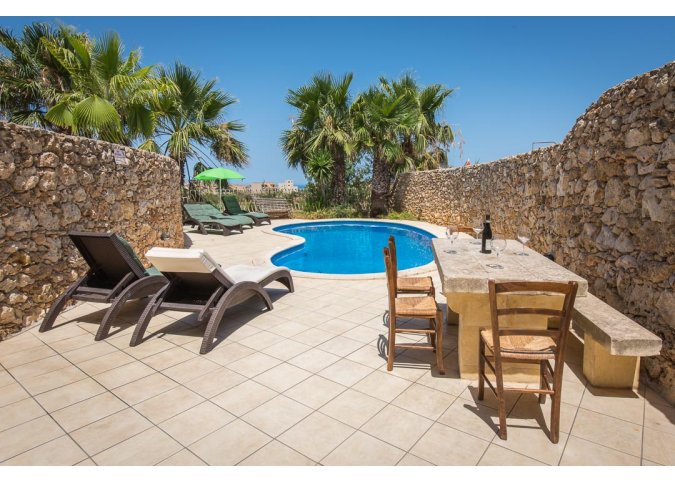 Pals4 - 4 Bedroom Gozo Nadur- 4 Bathrooms - Air-Conditioned - Private Outdoor Pool - Sleeps 8 persons malta, Holiday Rentals Malta & Gozo malta