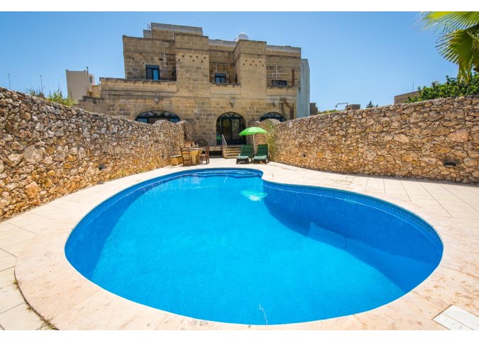 Pals4 - 4 Bedroom Gozo Nadur- 4 Bathrooms - Air-Conditioned - Private Outdoor Pool - Sleeps 8 persons malta, Holiday Rentals Malta & Gozo malta